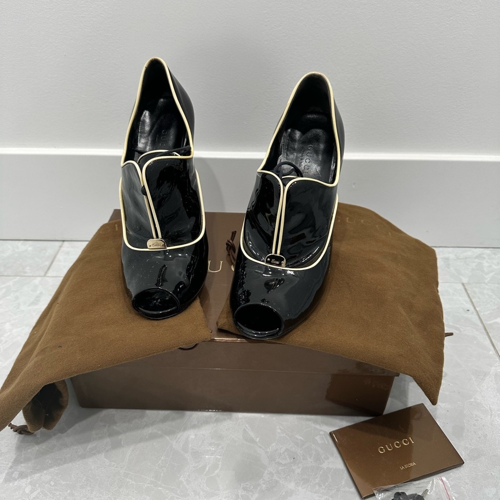 Gucci Black Patent Leather Peep-Toe Heels
